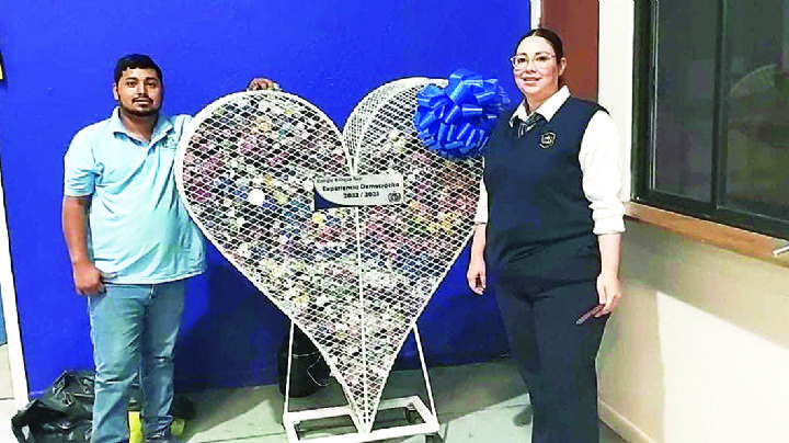 Entregan 3 toneladas de apoyo anticáncer