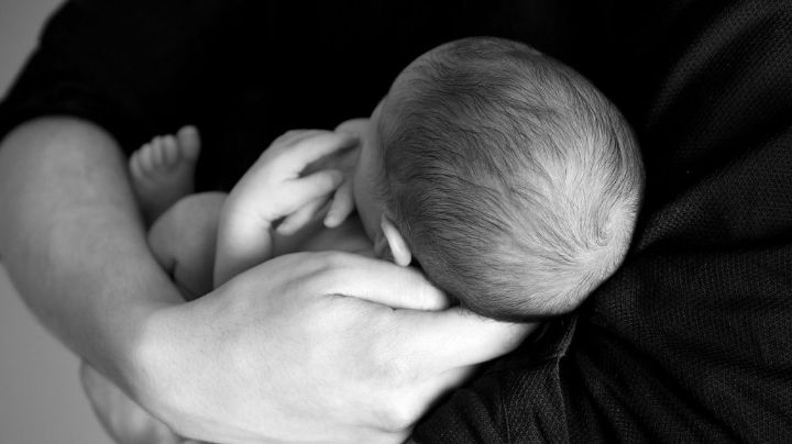 Menor de 17 años secuestra a su bebé de un año, en Laredo, Texas