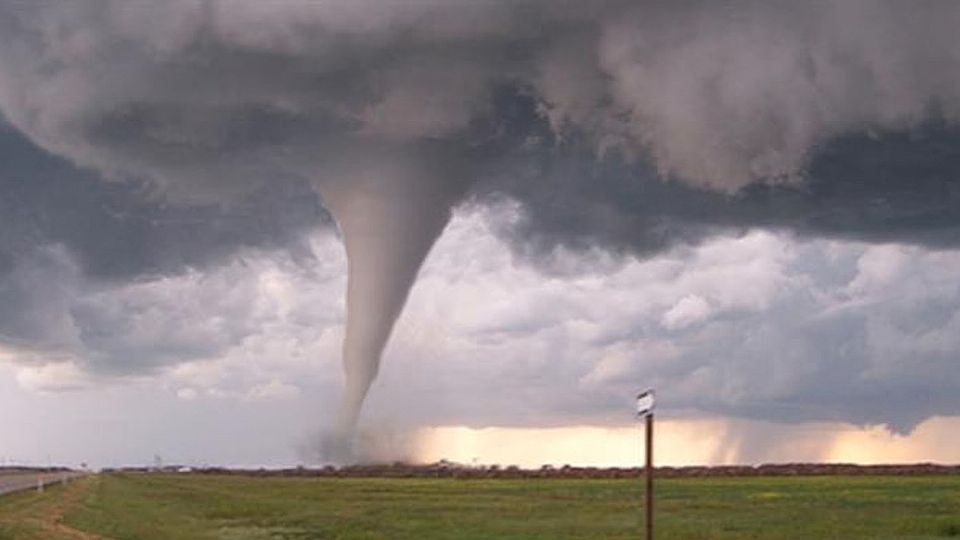 Alerta de tornados en la región norte