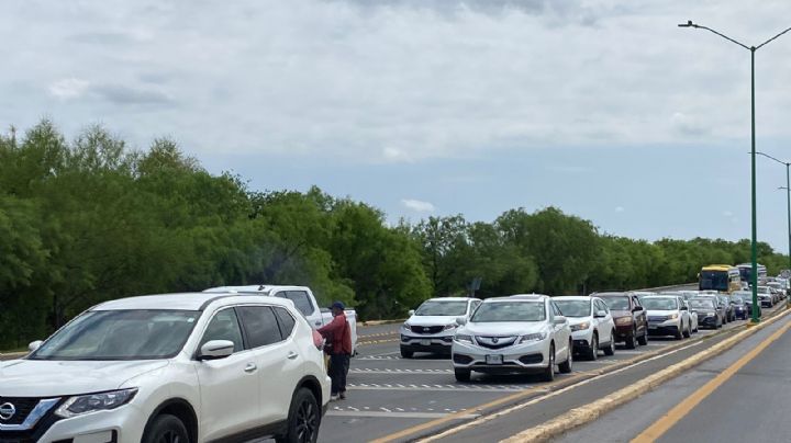 Largas filas para cruzar el Puente II en ambos sentidos; tome precauciones