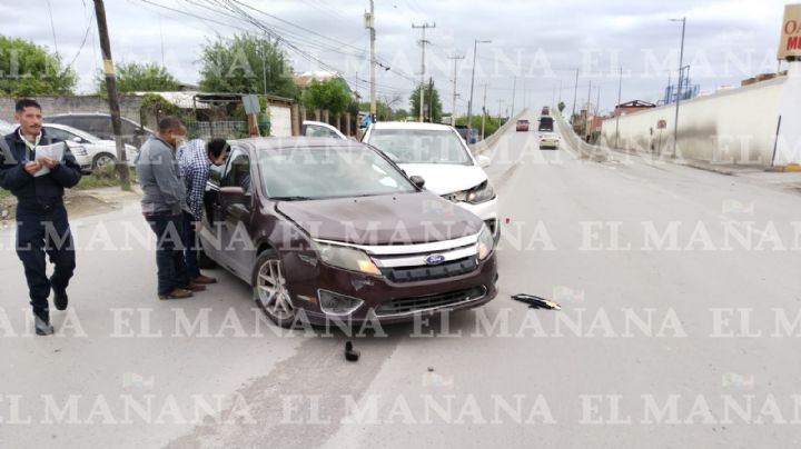 Mujer resulta herida tras accidente en puente de la Eva Sámano