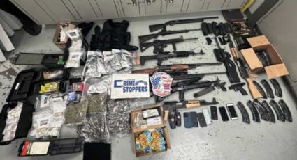 Capturan a dos hombres con 14 armas de fuego, drogas, municiones y dinero en efectivo