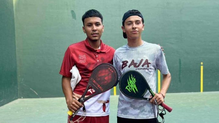 Brilla en oro frontenista neolaredense