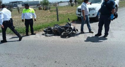 Motociclista sufre terrible accidente en la Carretera Aeropuerto; salva la vida de milagro