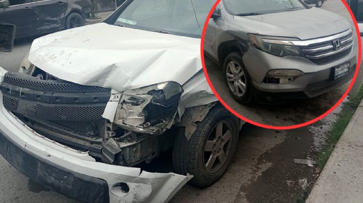 Jovencito se "vuela" el alto y se impacta contra camioneta en la Buenavista