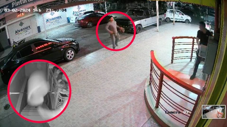 Como si de una película de terror se tratara, el hombre pretendió entrar con la herramienta encendida, siendo repelido a sillonazos del lugar