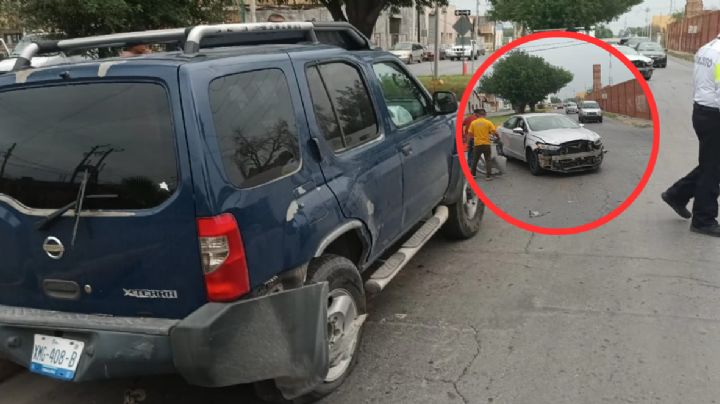 Por falta de cuidado conductor causa aparatoso choque en la colonia Hidalgo