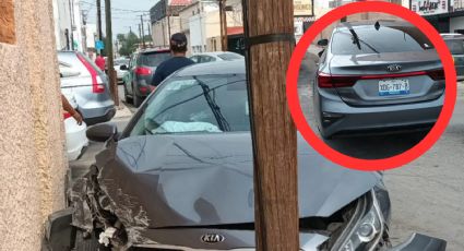 Por no chocar con abuelita, conductor estrella su carro con barda de hotel en la colonia Juárez