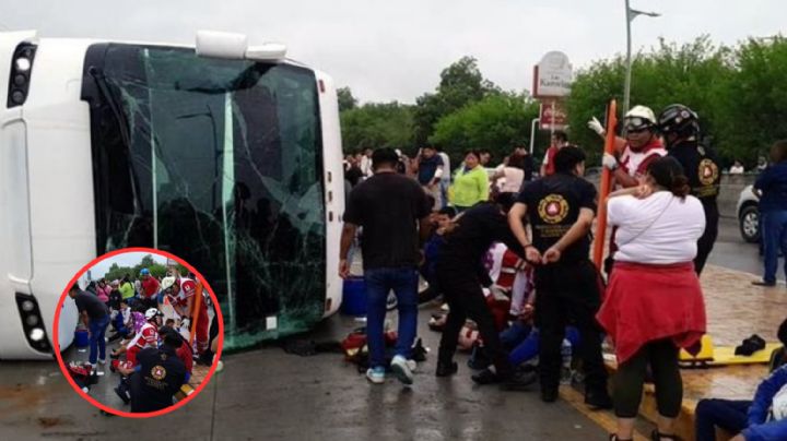 Vuelca autobús en Carretera Nacional, en Nuevo León; el vehículo iba lleno