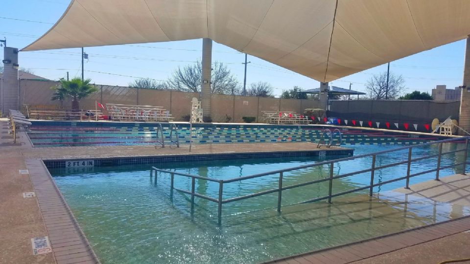 Clases de natación en Laredo, Texas