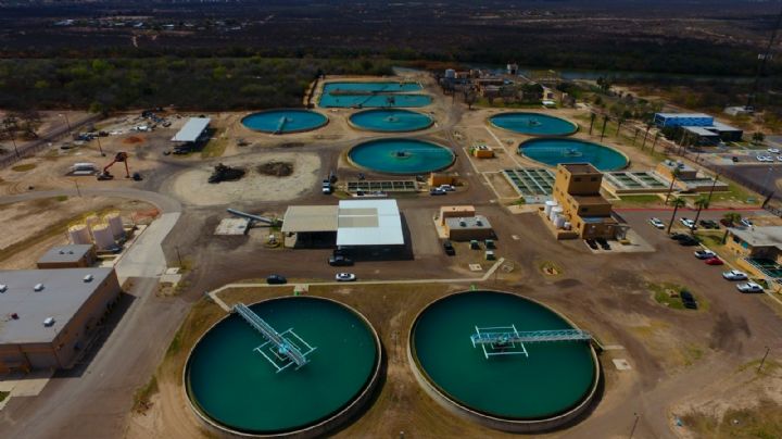 Inicia la introducción de una nueva línea principal de agua potable en Laredo