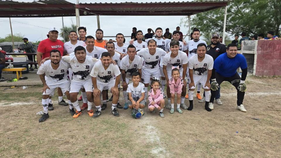 El equipo de Lobos Martínez saldrá con todo a la cancha en busca del campeonato