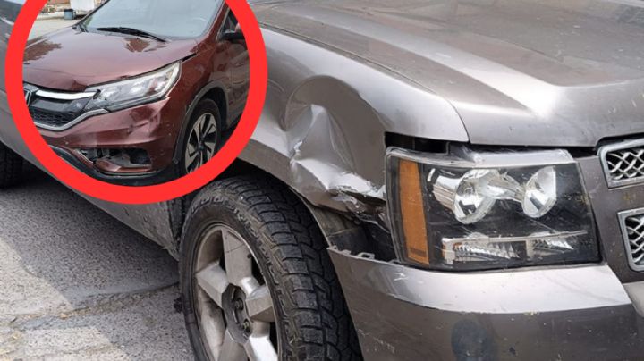 Camionetas provocan fuerte encontronazo en el centro de Nuevo Laredo; abuelito se pasó el alto