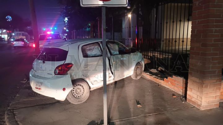 Reportan choque en crucero César López; joven quedó lesionada y auto se dio a la fuga