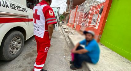 Cruz Roja de Nuevo Laredo atiende caída de un hombre en la Colonia Juárez