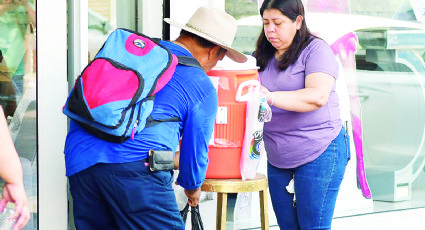 Instalan negocios puntos de hidratación en el Centro de Nuevo Laredo