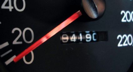 ¿Se puede alterar el kilometraje de un auto usado?