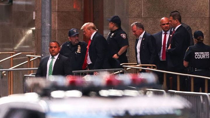 Jurado declara culpable a Trump; expresidente denuncia persecución política