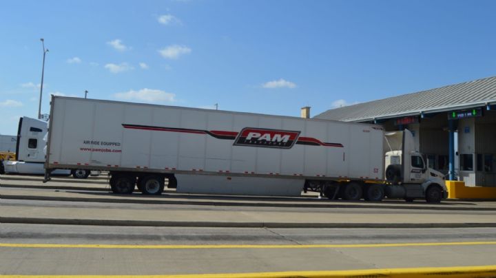 Traileros tendrán que pagar 100 dólares al pasar por el puente del Comercio Mundial por esta razón