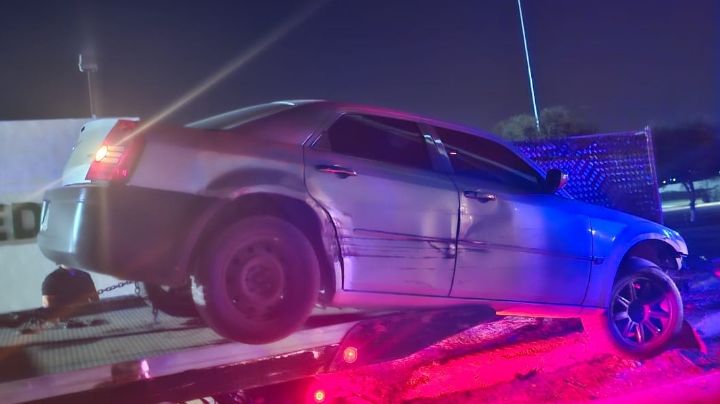Le prestó el carro a un 'camarada' y lo destrozó chocándolo en la UT