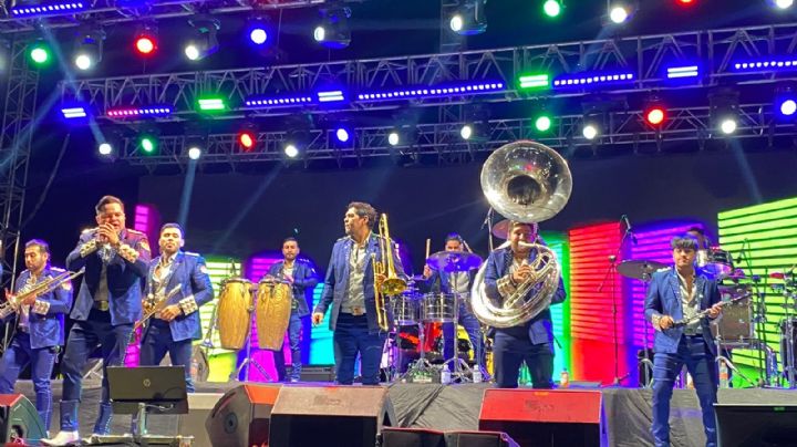 Banda Los Recoditos, deleitando a los asistentes del 176 Aniversario de Nuevo Laredo