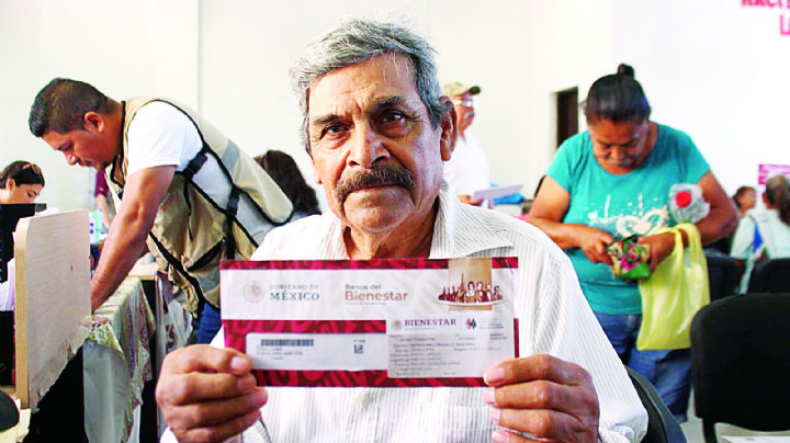 Llegan tarjetas para cambiarlas a Adultos Mayores en Nuevo Laredo