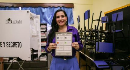 Yahleel Abdala candidata a la alcaldía de Nuevo Laredo acude a votar