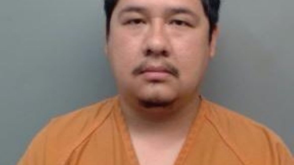 Arrestan a hombre con pornografía infantil en Laredo; le fijaron fianza de 20 mil dólares