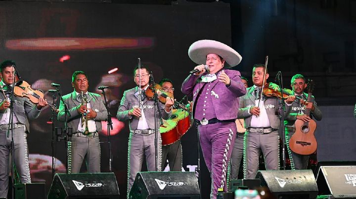 Luis Alfredo Jiménez celebra al son de mariachi los 100 años de El Mañana de Nuevo Laredo
