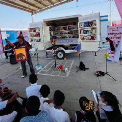 Bibliobús en Nuevo Laredo: el vehículo con el que fomentarán la lectura en los niños