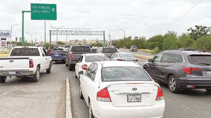 Inician vacaciones de verano y saturan los Puentes Internacionales