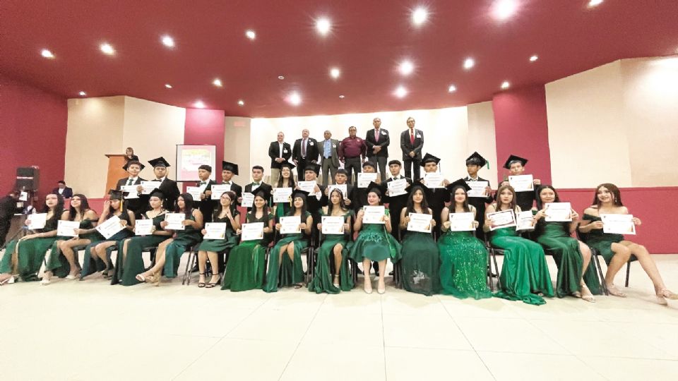 La ceremonia de graduación se llevó a cabo en el Centro Cívico de la ciudad.