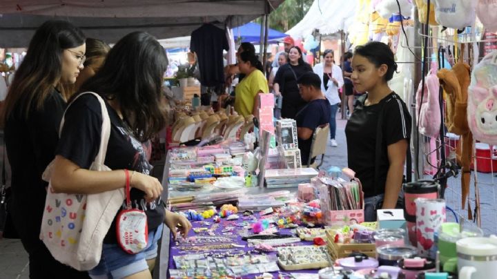Disfrutan familias de Nuevo Laredo 'Bazar Une' edición Summer