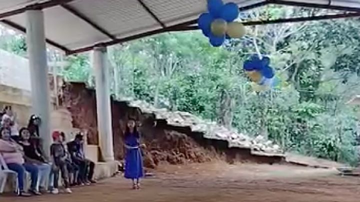 Solo una alumna egresa de una primaria rural, pero le organizan su fiesta de graduación | VIDEO