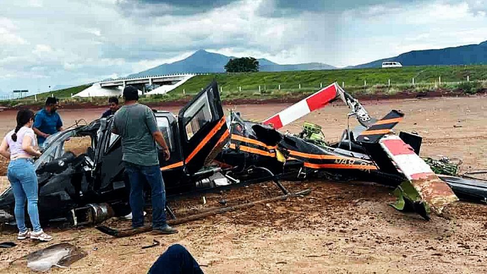 Dos lesionados graves por la caída de la aeronave.