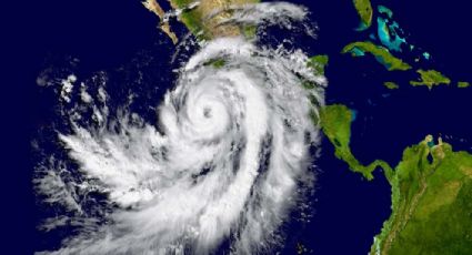 Se forma depresión Uno-E en el Pacífico; México enfrenta dos ciclones en ambos océanos