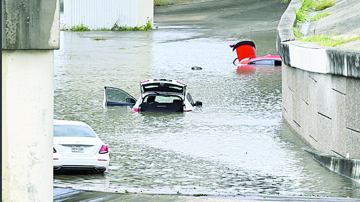 Beryl golpea Texas; deja por lo menos 3 muertos | FOTOS