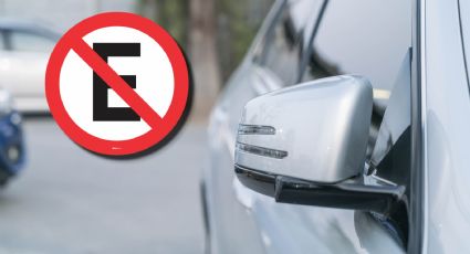 ¿De cuánto es la multa por estacionar el auto en la entrada de una casa?