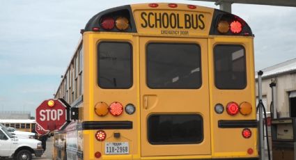 Multarán a automovilistas que no respeten a los autobuses escolares en Laredo