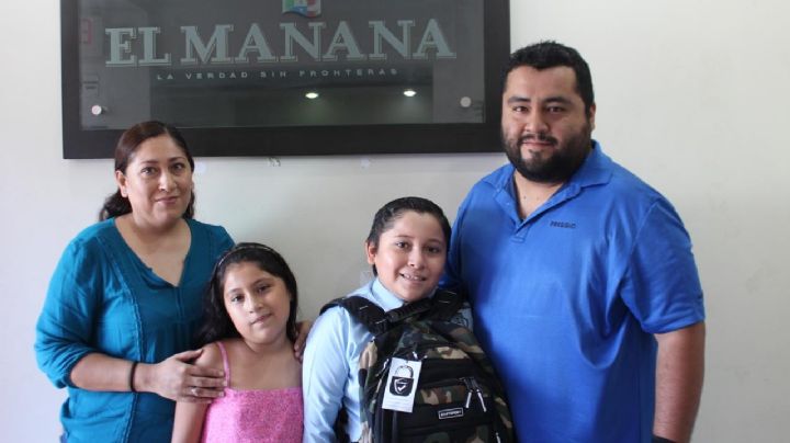 Distinguen a hijos de colaboradores de El Mañana por su excelencia académica