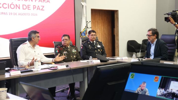 Américo Villarreal se reúne con ejecutivos de FEMSA, dueños de Oxxos, en mesa de seguridad