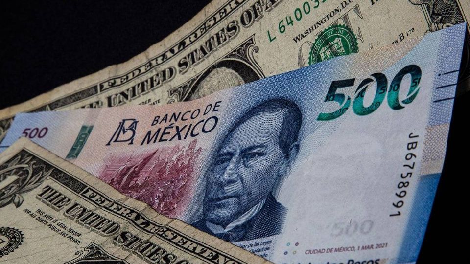 El dólar no afloja el paso frente al peso.