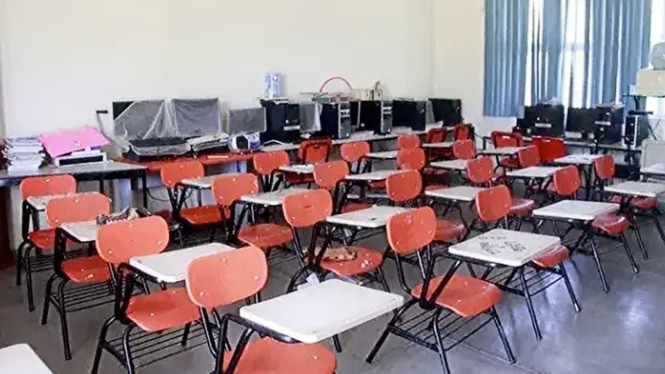 Próximo megapuente escolar.