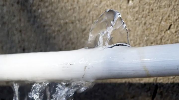 ¿Cómo puedes evitar que tus tuberías se rompan con el frío si no hallaste tubos aislantes?