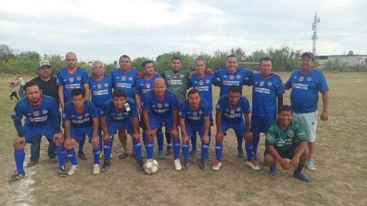 A un paso de la corona: Saavedra llega a la final en la Liga Veteranos Independiente de Nuevo Laredo