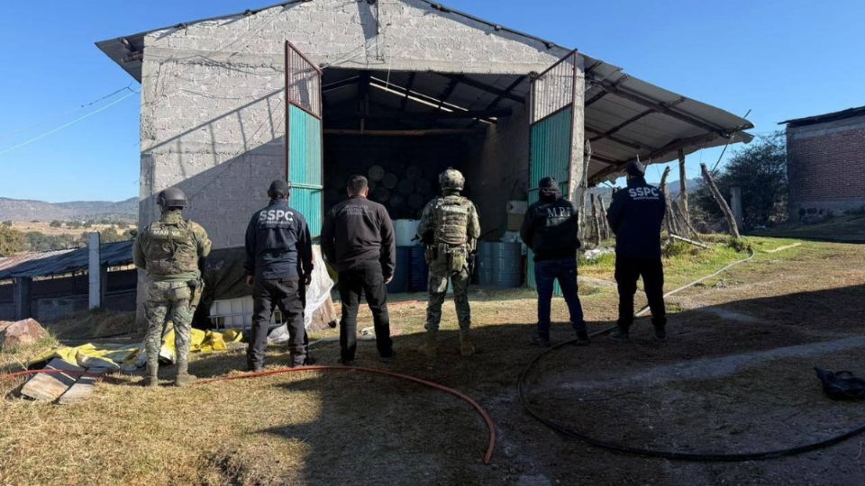 Las autoridades federales llevaron a cabo tres operativos simultáneos