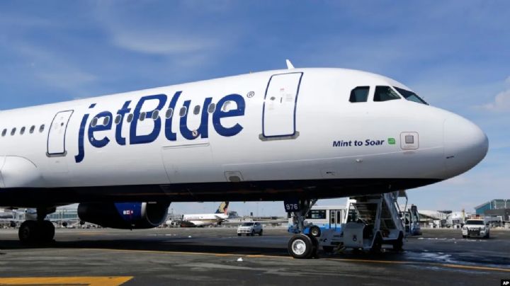 Hallan a dos hombres muertos en pozo de llantas de un avión en Florida