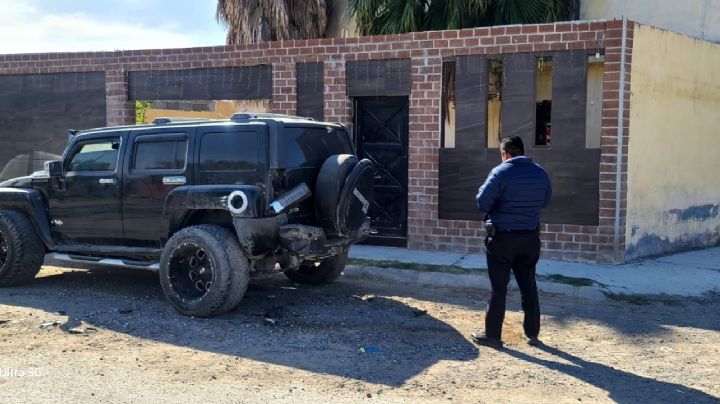 Nuevo Laredo: en Valles de Anáhuac, Hummer es chocada por imprudente conductor