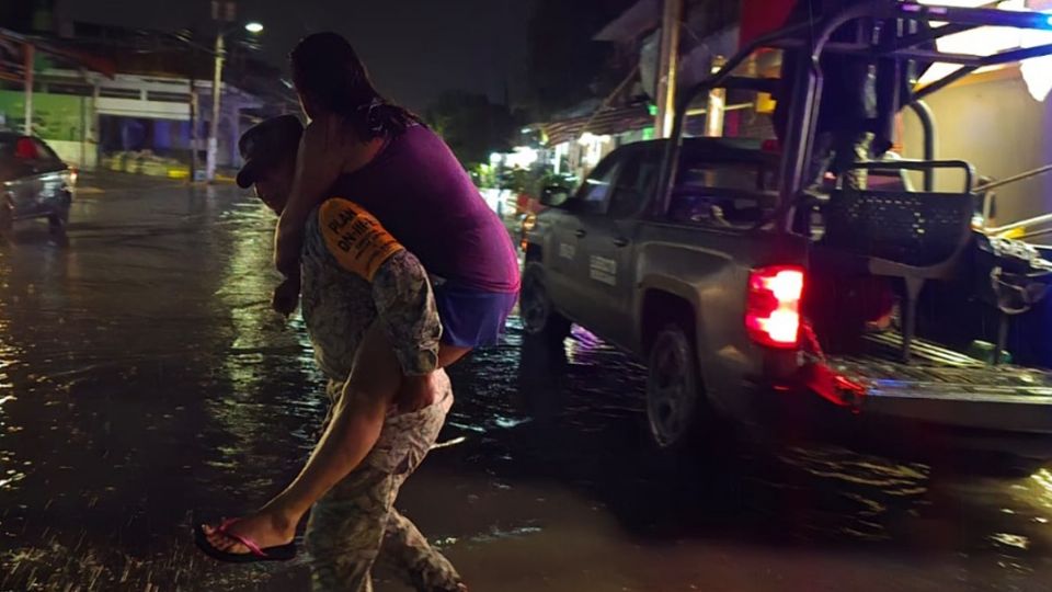 Las labores de búsqueda y rescate continúan