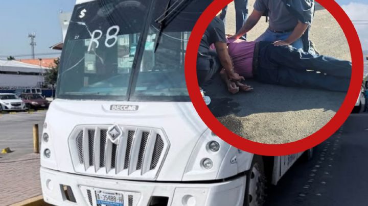 Hombre cae de camión de pasajeros en movimiento y se golpea en la cabeza; está grave